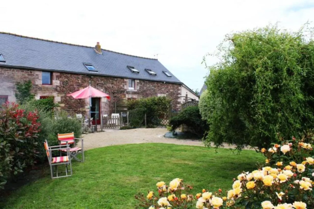 Feriehus Les Gites Du Buisson Frehel Frankrig